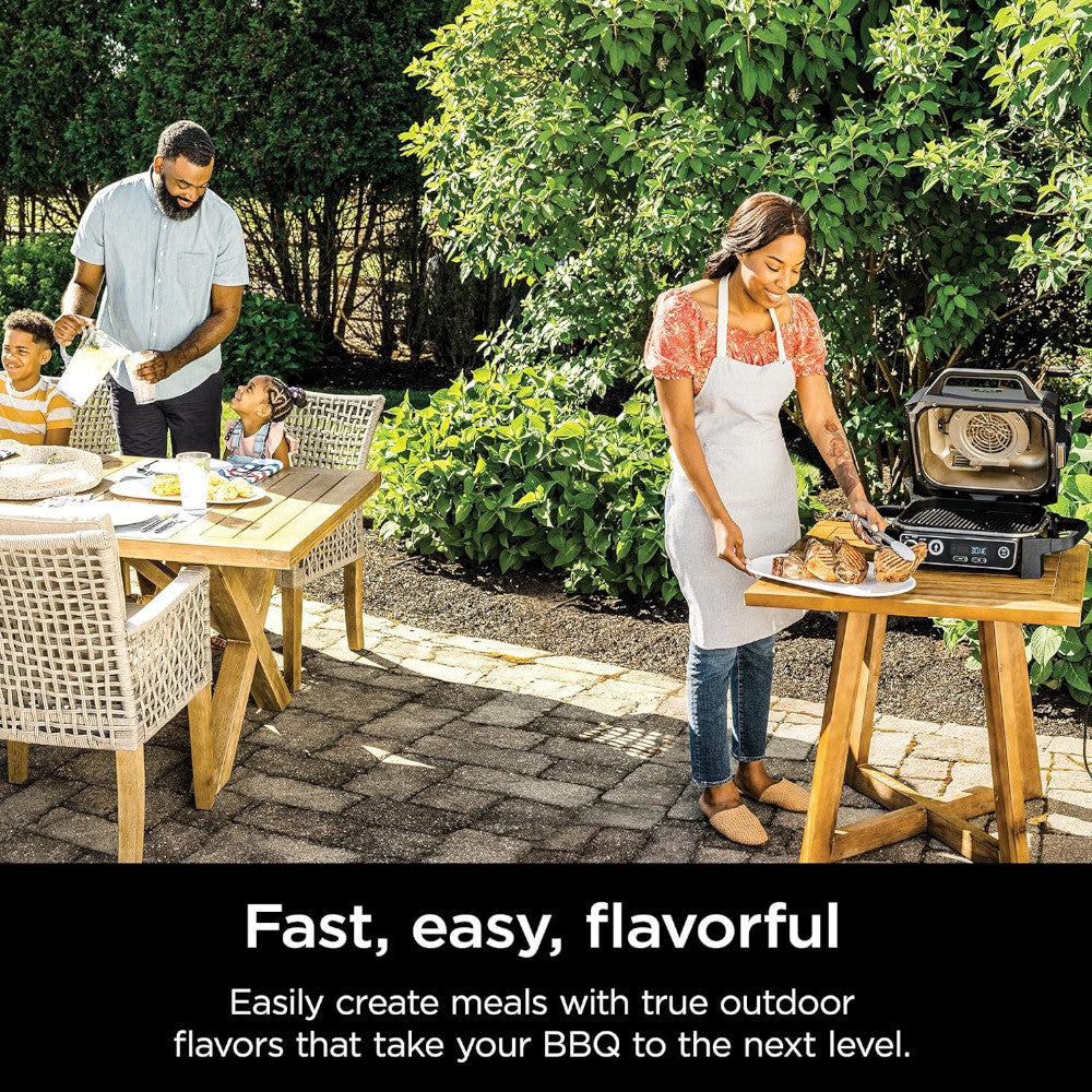 Barbecue à bois NINJA OG701, grill multifonction 7 en 1, fumoir inclus - Garantie Home Essentials, révisée en usine