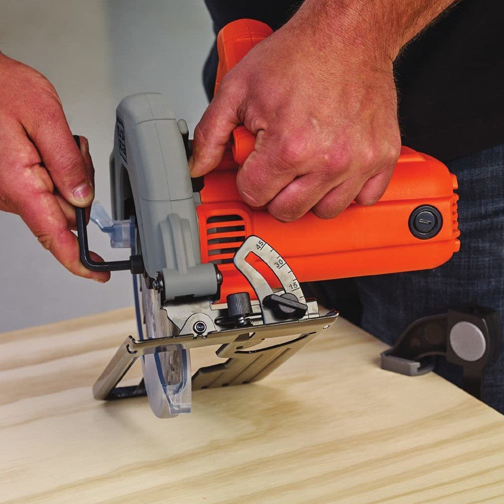 BLACK+DECKER 13 Amp Corded Circular Saw - BDECS200C