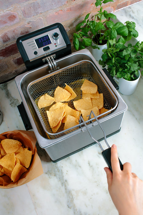 Friteuse T-FAL 4L avec 3 paniers - Emballage imparfait avec garantie complète - FR50AD50
